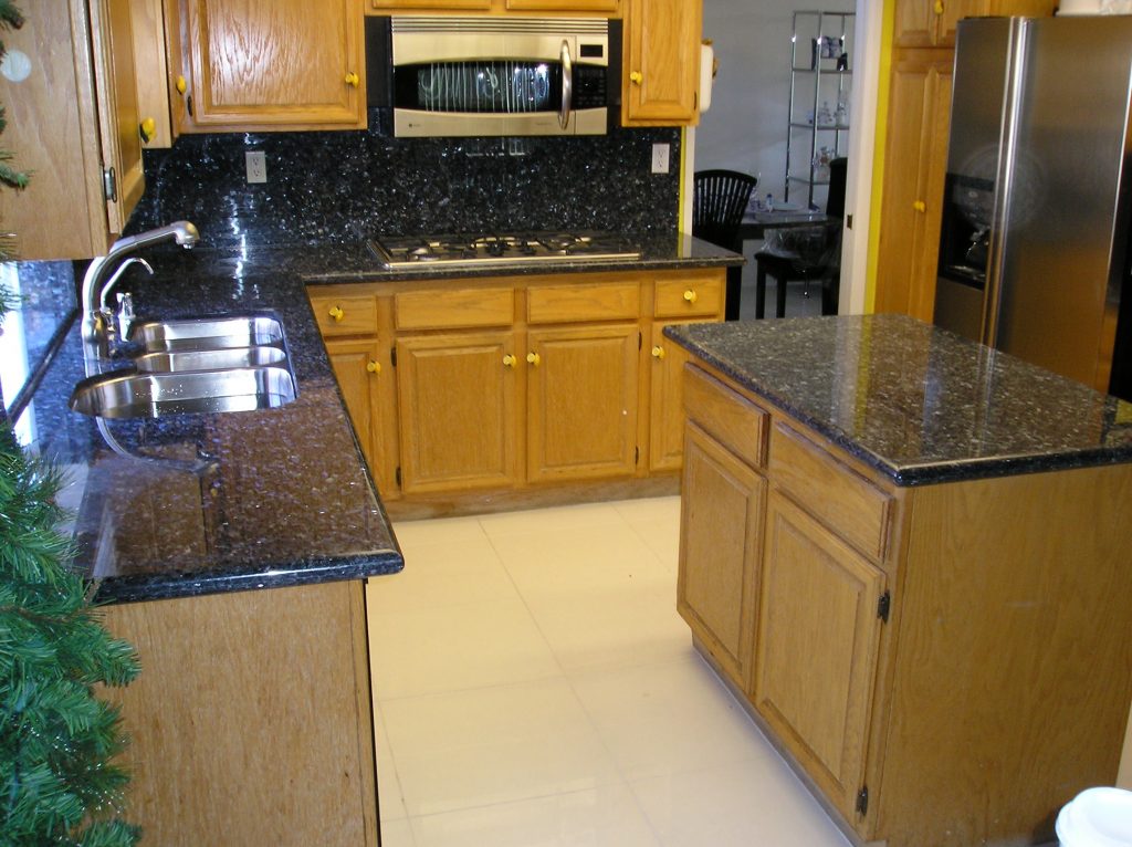 Granite countertops temecula with a full backsplash