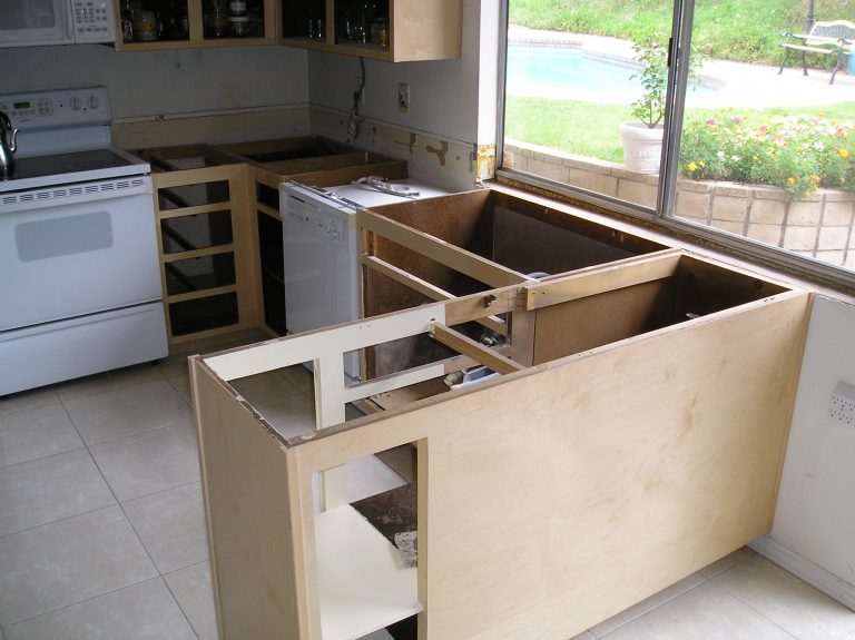 Granite kitchen with an undermount sink