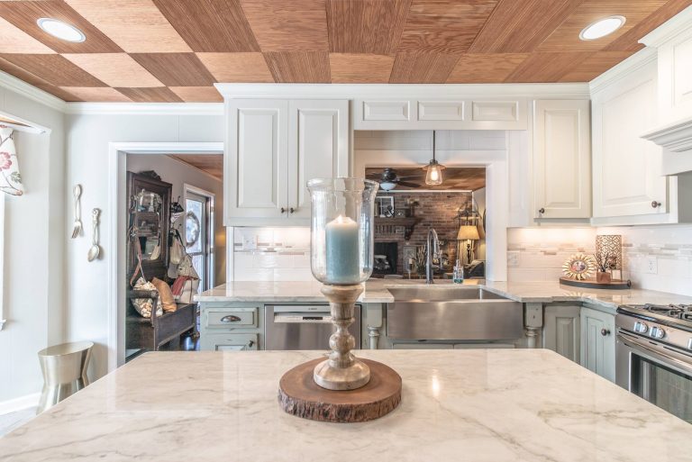 Design inspiration: luxury kitchen with stone countertops